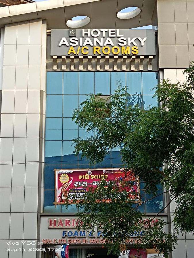 Hotel Asiana Sky Motera Ahmedabad Exterior foto