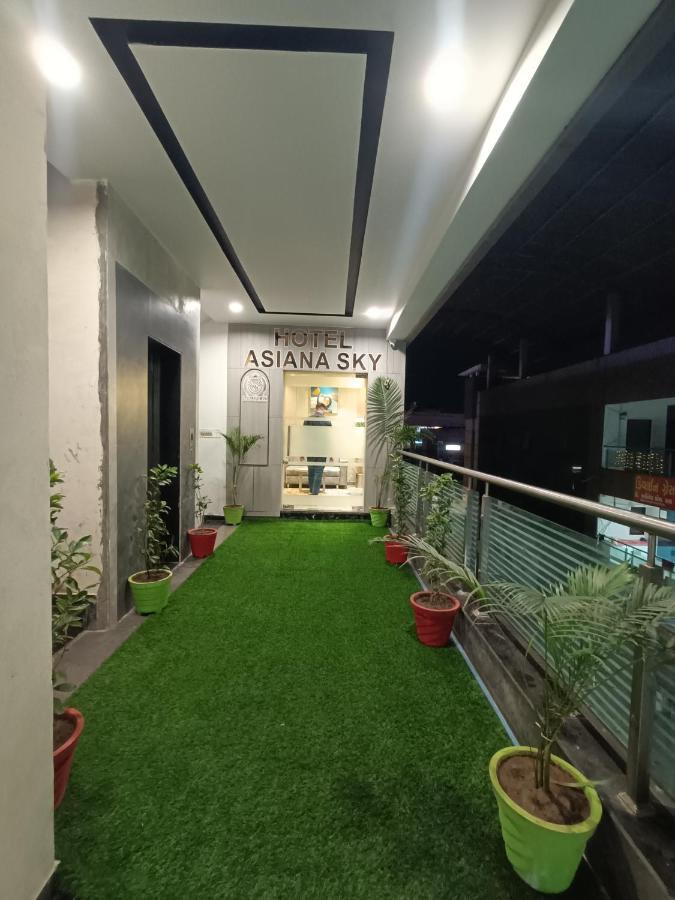 Hotel Asiana Sky Motera Ahmedabad Exterior foto