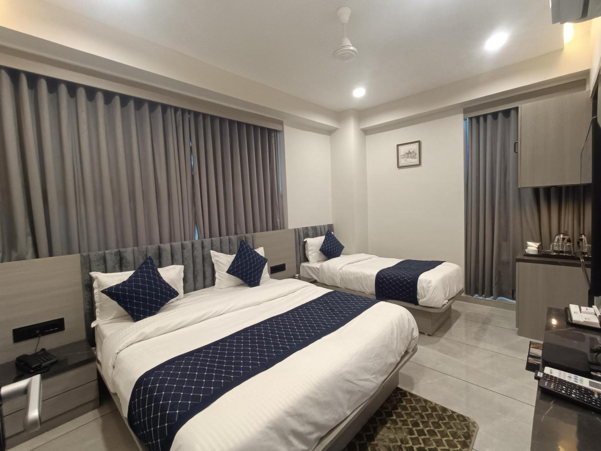 Hotel Asiana Sky Motera Ahmedabad Exterior foto